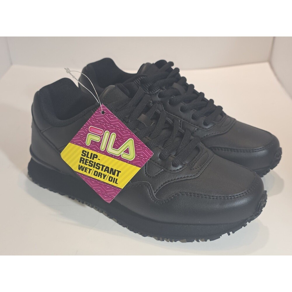 FILA Envie Sr Womens Walking Shoes Size 6 New With Box